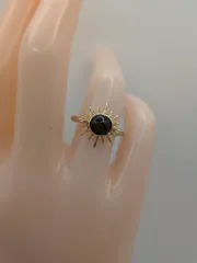 太陽モチーフ 調節可能リング　フリーサイズ　ゴールドカラー　レディースアクセサリー