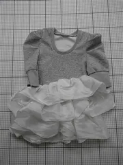 ◇ Θ ラジェンヌ Lagenne グレー×ホワイト フリルワンピース キッズ E  【1512020006928】