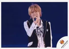 【中古】生写真(ジャニーズ) AICHI 0730-0731：関ジャニ∞/安田章大/ライブフォト・横型・上半身・衣装黒白・右手マイク・目線左・背景青/えっ! ホンマ!? ビックリ!! TOUR 2007/公式生写真