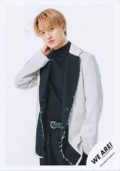 Item thumbnail for item f9d33fb2-e674-4667-a7d2-3dad60863d25