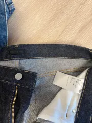 UNIQLO セルビッジ ライトブルー デニム