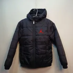 ジョーダン キッズ 140 ブラック ダウン アウター フード レッド ロゴ 冬 61005