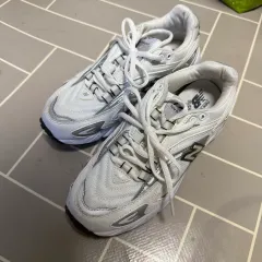 ニューバランス 725 220