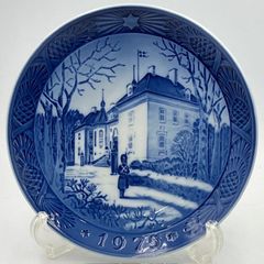 ロイヤルコペンハーゲン イヤープレート 1913年 マーブルチャーチの