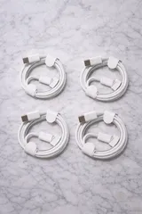 iPhone対応 USB-C to USB-C 充電ケーブル 1m 4本セット Type-C 高耐久 白 iPhone15 iPhone16 iPhone17 急速充電対応 まとめ買い 自宅用 車用 予備ケーブル 持ち運び用 出張用　android