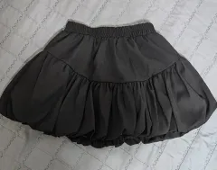 ブラック バルーン スカート (ハン着用 一度)