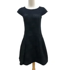 ZK22 TOCCA トッカ ヒザ丈ワンピース フラワージャカード 黒 胸元レース フレンチスリーブ サイズ２