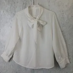 qout コウト ブラウスシャツ 長袖 レディース リボン付き ホワイト サイズS 〇□
