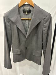 Item thumbnail for item aabb9a23-58a6-43a1-ba71-293b46c1b8b2