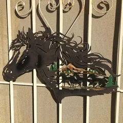 壁掛け オブジェ インテリア 馬 ウマ うま メタル ヴィンテージ風 ガーデニング 屋内 屋外 庭 装飾 DIY リビング ダイニング 金属 壁掛けアート