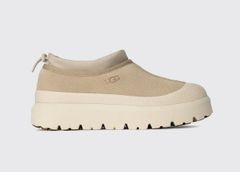 GRAPE Beige Embroidery Logo Diving Shoe - メルカリ