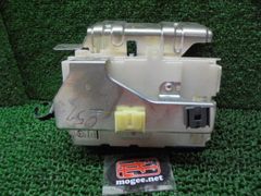 Item thumbnail for item 4c65fd4e-a6f8-4f9d-8058-c4c1539900b5