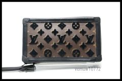 Item thumbnail for item ad68862b-690e-4562-8f2e-a00b22b3021a