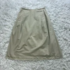 【訳ありセール】KUMIKYOKU (クミキョク) 裾切り抜きデザイン ひざ丈スカート レディースMサイズ