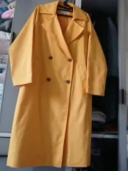 黄色 ダブル トレンチコート