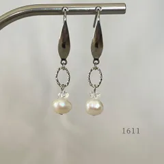 バロック淡水パール＆クリスタル　ピアス　・・✽・・　〈真珠　サージカルステンレス　フック〉