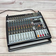 Item thumbnail for item 6f38f1c6-726f-4c28-a81c-22bcaaee251d