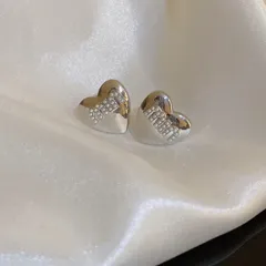 ハート メタリック  パール 英字ロゴ シルバー ピアス 両耳用 かわいい カジュアル 韓国アクセ