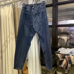 Item thumbnail for item 4c469eee-1bec-492e-a4f6-a4e7eb106a02