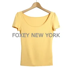 FOXEY NEW YORK フォクシーニューヨーク カットソー Tシャツ ニット プレートロゴ ストレッチ ラウンドネック 半袖 イエロー 38 レディース 美品 中古 古着のサムネイル