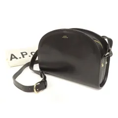 NK25059 A.P.C. アーペーセー ハーフムーン レザー クロスボディ ショルダーバッグ 牛革 ボックス型 ミニショルダー 黒 ブラック