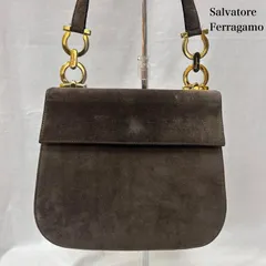 サルヴァトーレフェラガモ スエードバッグ 斜め掛け クロスボディバッグ ガンチーニ イタリア製 ゴールド金具 レディース - ISItems【USED】【古着】【中古】50150263
