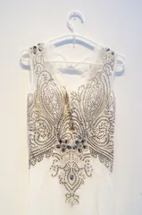 【0046】ビジュードレス ホワイト シフォン ロングドレス パーティー