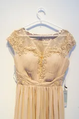 【0049】エレガント ベージュ ロングドレス シフォン 刺繍