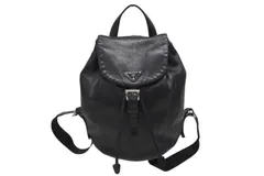 極美品 PRADA プラダ リュック デイパック 三角プレート トライアングルロゴ イタリア製 ブラック シルバー金具 レザー 中古 4b011024