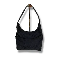 グッチ　GUCCI ワンショルダーバッグ　GGキャンバス　ブラック　黒　ホーボーバッグ