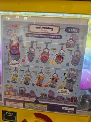 メタモン 携帯バッジ キーホルダー 出品 おやつタイム中 メタモン キーホルダーがあります