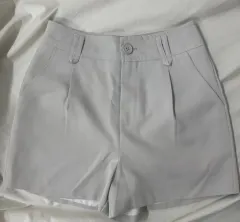 グレー スラックス ショートパンツ