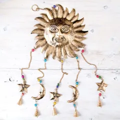  ドアチャイムなどへ！手作りのやさしい音色 インドの銅仕上げベル付きハンギング - 天体スーリャ〔約80cm〕 / 太陽