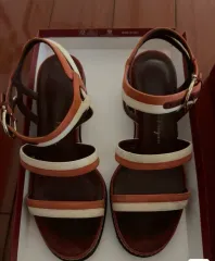 FERRAGAMO フェラガモ オレンジ/アイボリー ストラップ サンダル 5 正規品