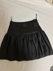 新サテンスカート パフ バルーン ザラ ブラック XS