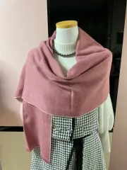 ピンクウールマフラー