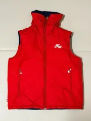 ナイキ キッズ リバーシブル ダウン ベスト M/150