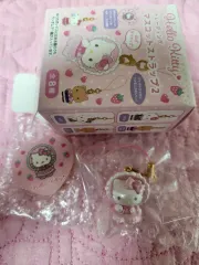 ハローキティ ラブリー フリルシリーズ ロリータ ピンク キーホルダー