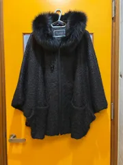 ファー付き黒ポンチョ・ケープコート グレースコンチネンタル セール】 ファー付フードポンチョ （ポンチョ）｜GRACE CONTINENTAL