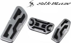 【M's】 JB74W ジムニーシエラ SILKBLAZE アルミスポーツペダル AT用 3点 セット シルクブレイズ パーツ 部品 新型 カスタム アクセル ブレーキ フットレスト ペダル JB74 74ジムニー SB-ASP-JB64-AT (要在庫確認)
