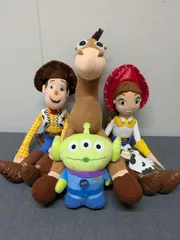 東京ディズニーリゾート　トイストーリー　ぬいぐるみ４体セット　ウッディ　ジェシー　ブルズアイ　リトルグリーンメン　E553
