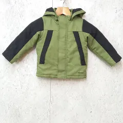BREEZE ブリーズ キルト切替 中綿 ジャンパー アウター 防寒 カジュアル キッズ カーキ ブラック サイズ110 ◎_◇〇☆