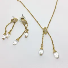 スワロフスキー　SWAROVSKI  ドロップデザイン　ネックレス&ピアス　　　　　　…e.s