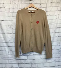 PLAY COMME des GARCONS プレイ コムデギャルソン カーディガン 胸ワッペン ハート刺繍 Lサイズ ベージュ ウール100% AZ-N075 日本製