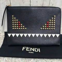 FENDI モンスター　バグズ　クラッチバッグ　セカンドバッグ　スタッズ　レザー　ロゴ