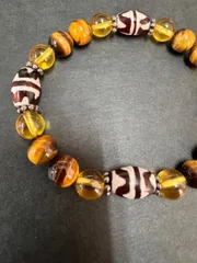 【送料無料】【強力な厄除け・金運】天珠×タイガーアイ 天然石デザインブレスレット「品番609」