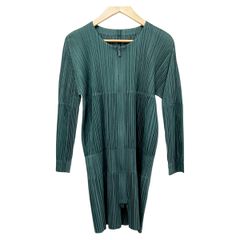 21aw PLEATS PLEASEプリーツ加工 長袖ワンピース - メルカリ