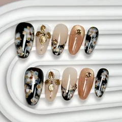 ネイルチップ　ブラック系　花柄　春ネイル　シック　フレンチアート　マグネット　ニュアンス　１０枚セット　春　バレンタイン　ホワイトデー　卒業式　旅行　春休み