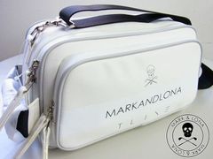 MARK&LONA T-LINE ショルダーポーチ ホワイト - メルカリ
