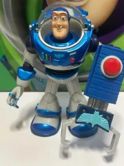 ヴィンテージ ディズニー トイストーリー バズ・ライトイヤー フィギュア (銛 発射ギミック)